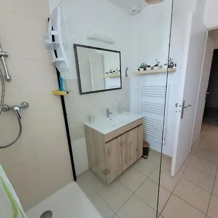 Maison Plein Pied Sur Les Hauteurs De Semesterbostad